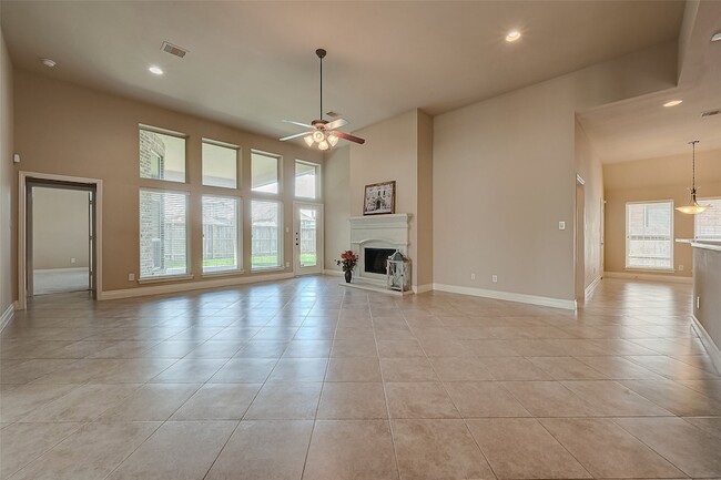 Building Photo - 5810 Emmit Creek Ln