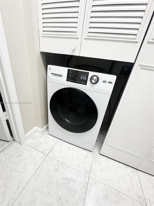 Building Photo - 1401 S Federal Hwy