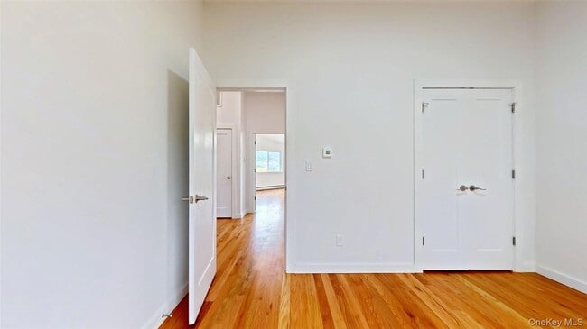 Building Photo - 262 Tamerisk Ln