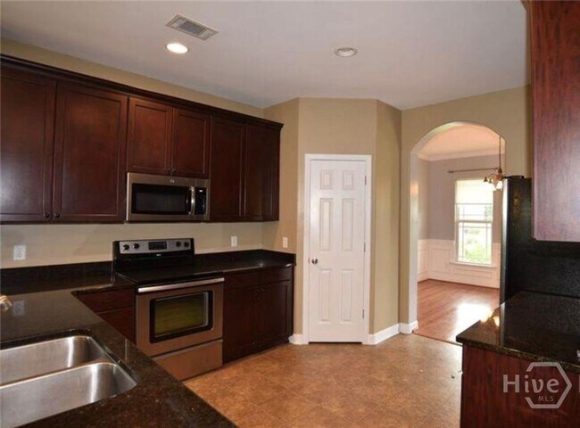 Building Photo - Available NOW!!