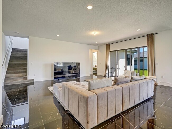 Building Photo - 5126 Panella Ave