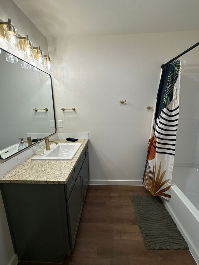 Building Photo - Move In Today & Receive 1 Month Free on a 15-Month Lease
