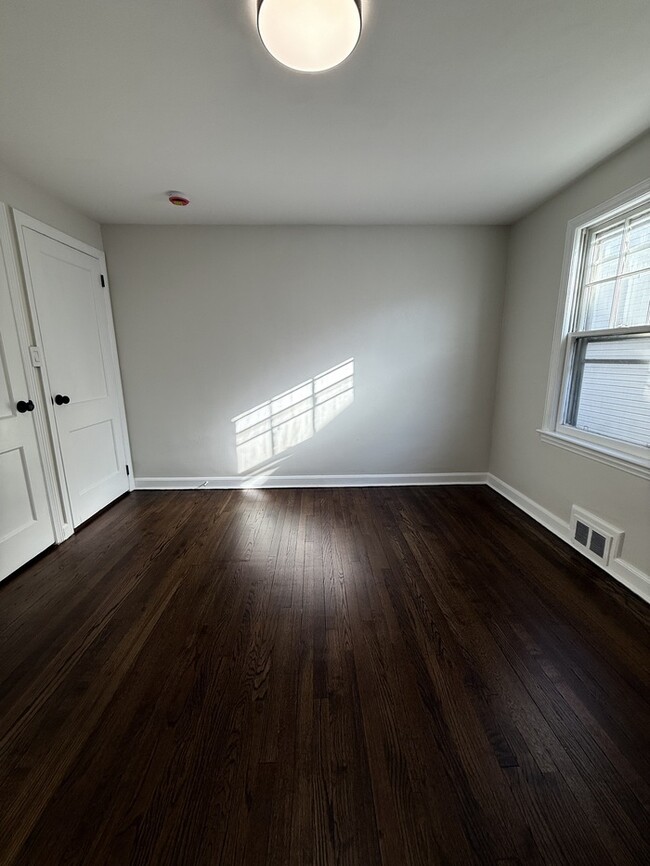 Building Photo - 520 Purce St