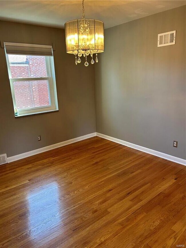 Building Photo - 7227-7229 Balson