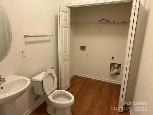 Building Photo - 7167 Somerset Springs Dr