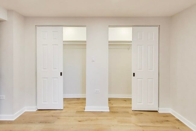 Building Photo - 1216 N 20th Ave