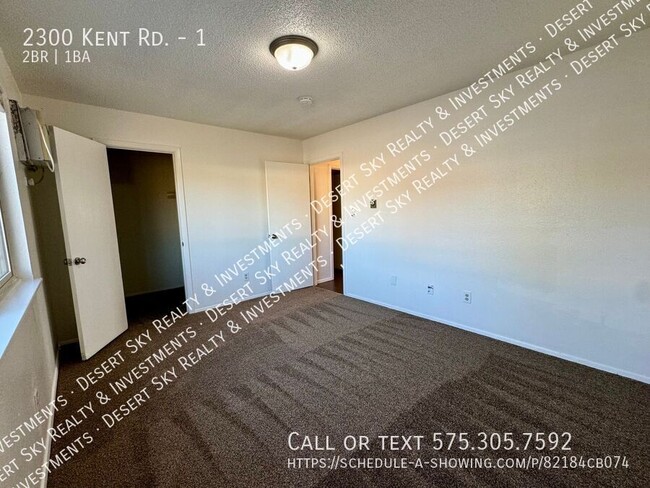 Building Photo - Centrally located 2 bedroom 1 bath apartment