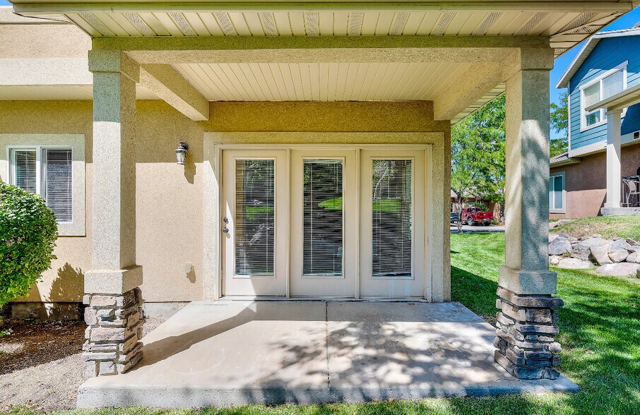 Building Photo - 5043 W Rock Butte