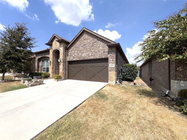 Building Photo - 1409 Summit View Ln