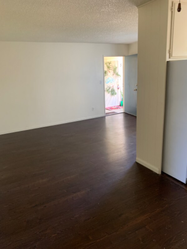 Building Photo - 4455 Kendall St