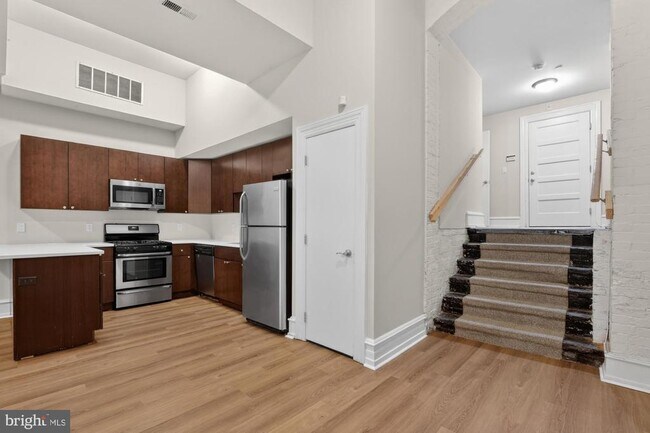 Primary Photo - 2136 E Dauphin St