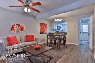 Building Photo - One Bedroom and Two Bedroom Spacious Town Homes at The Orchard!