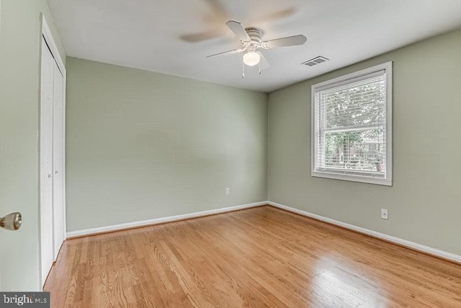 Building Photo - 260 Burgess Ave