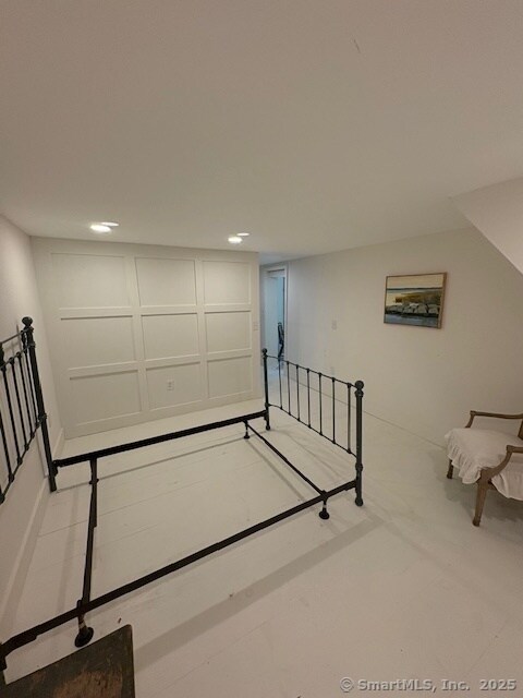 Building Photo - 2 Porges Rd