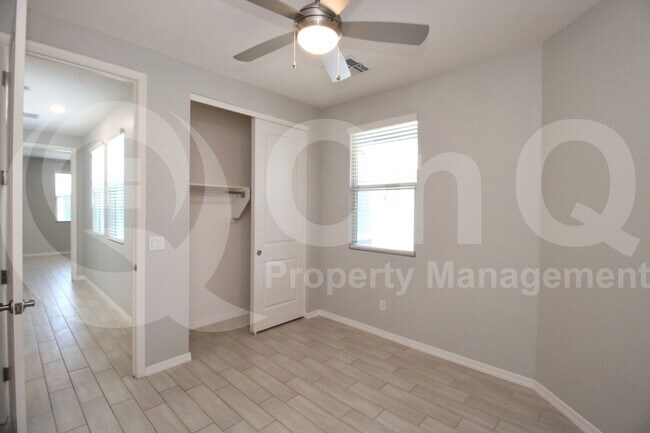 Building Photo - 15125 W Portland St