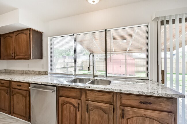 Building Photo - 5402 Dunnethead Dr