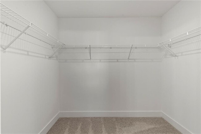 Building Photo - 2527 Riverside Rd