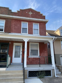 Building Photo - 429 E Frankford St