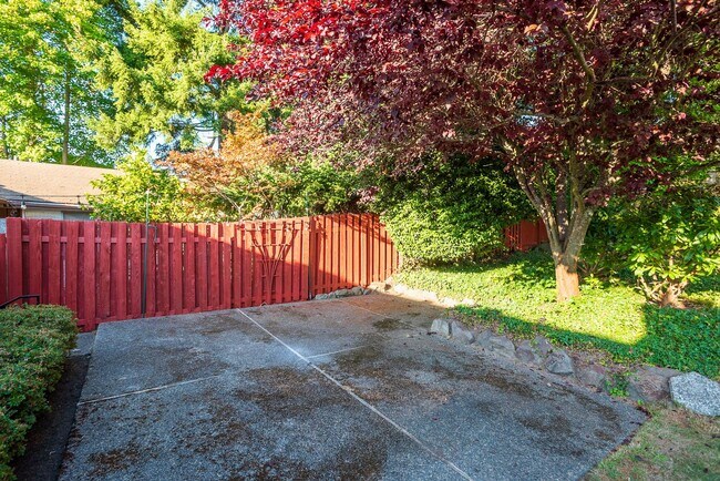 Building Photo - Beautiful Magnolia Brick close to village ...
