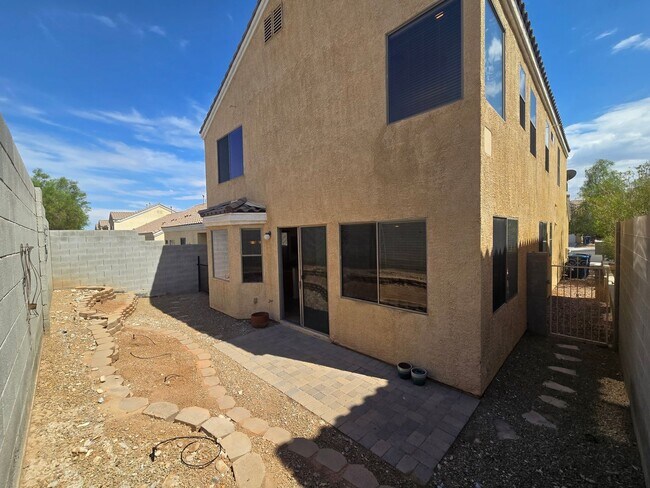 Building Photo - 9164 Craven Ave