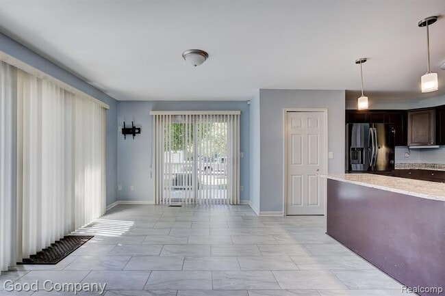 Building Photo - 2924 Wessels Dr