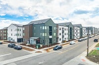 Building Photo - Pascal Gardens Apartments