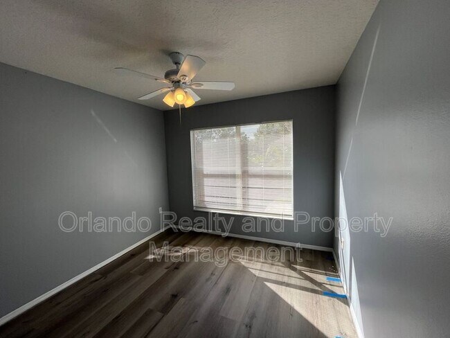 Building Photo - 2304 Hickory Pine St