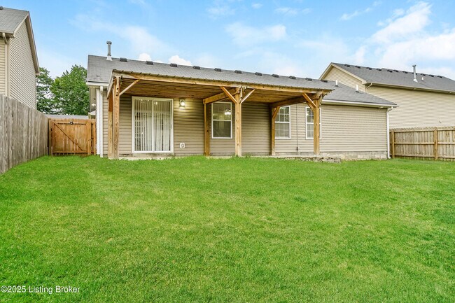 Building Photo - 9216 River Trail Dr