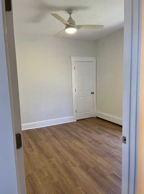 Building Photo - Barrington River House