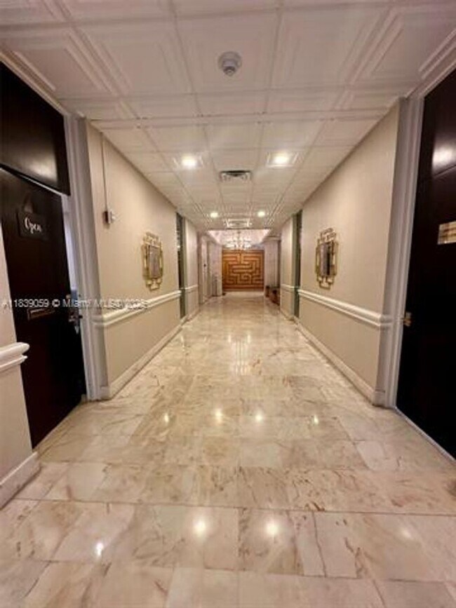 Building Photo - 5750 Collins Ave