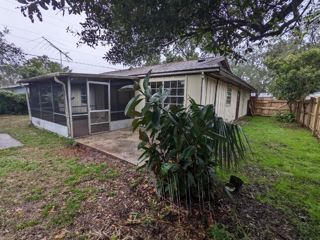 Building Photo - 1280 Gallaten Rd