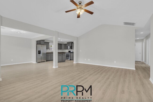 Building Photo - 109 Screech Dr