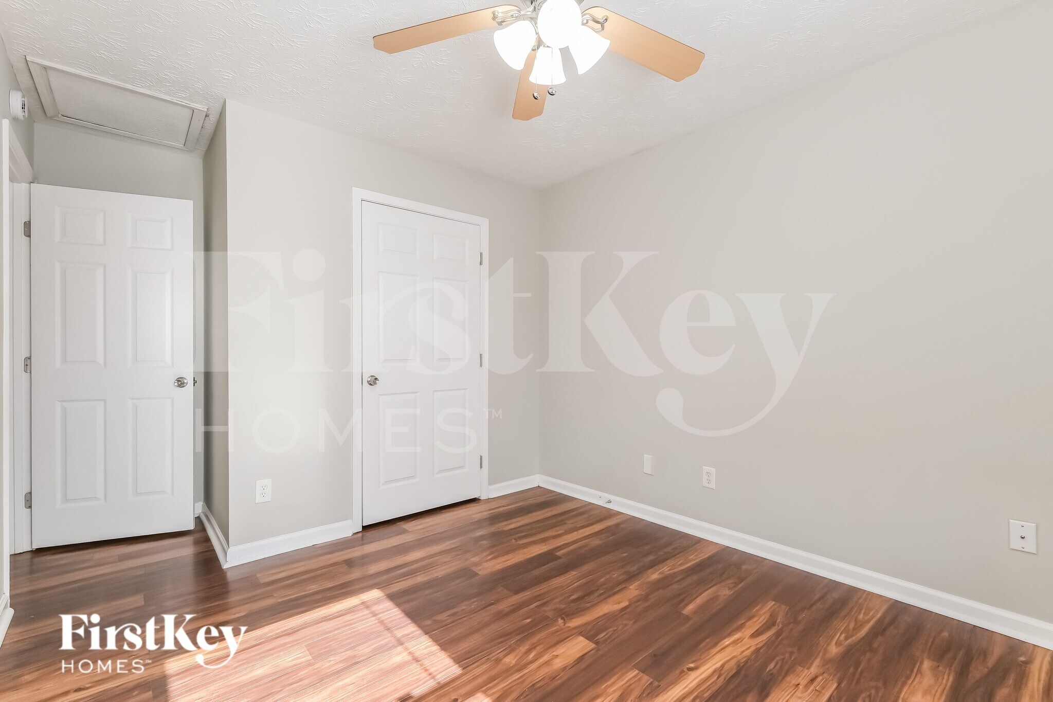 Building Photo - 680 Springhollow Ln SW