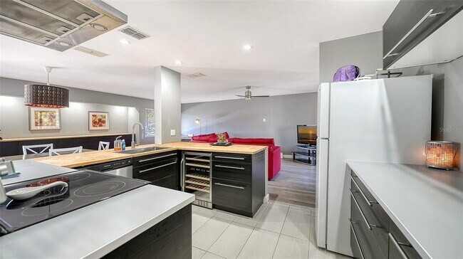 Building Photo - 2746 Orchid Oaks Dr