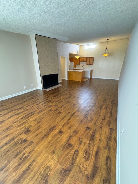 Primary Photo - 1800 Camden Ave