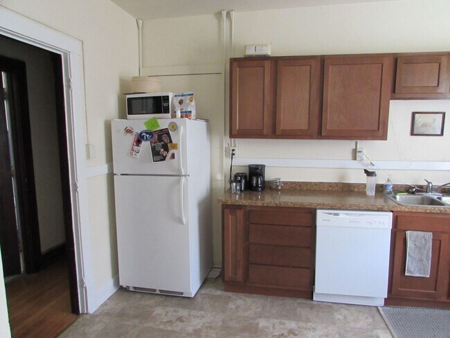 Building Photo - 1201 Williamson St