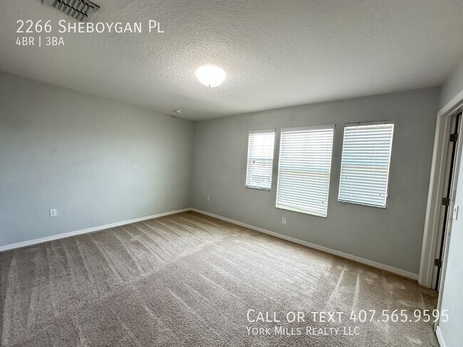 Building Photo - 2266 Sheboygan Pl