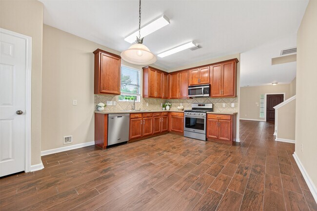 Building Photo - 10427 Lyndon Meadows Dr