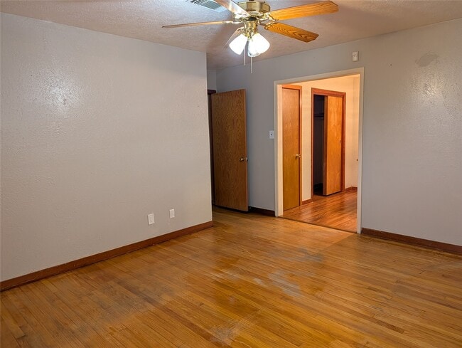 Building Photo - 1605 Ruella Ln