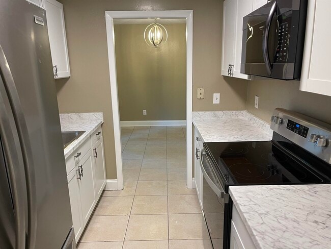 Building Photo - 2601 Rippee Rd