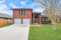 Building Photo - 2519 Palace Dr
