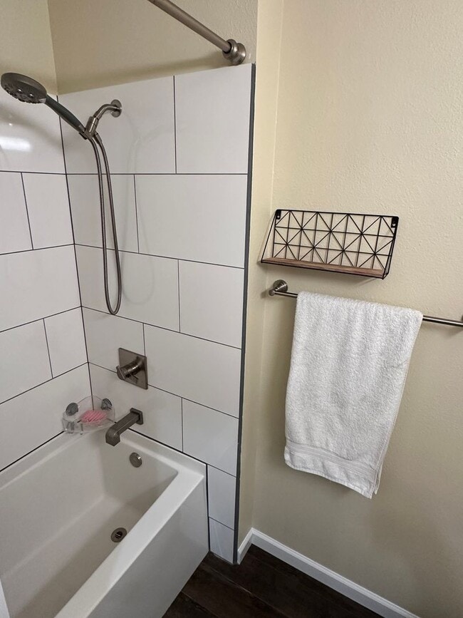 Building Photo - 7775 Camino Glorita