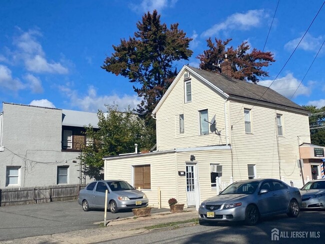 Building Photo - 116 Woodbridge Ave