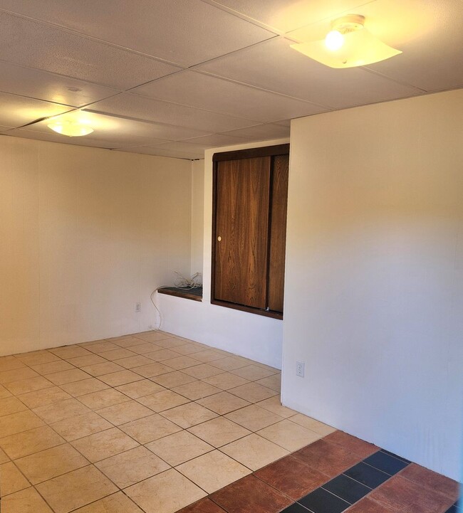 Building Photo - Ojai rental available now! Spacious 2-bedr...