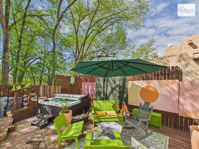 Building Photo - Beautifully Furnished and Equipped Propert...