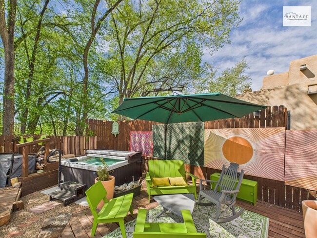 Building Photo - Beautifully Furnished and Equipped Property Available July 1, 2025 (possibly sooner) - March 15, ...