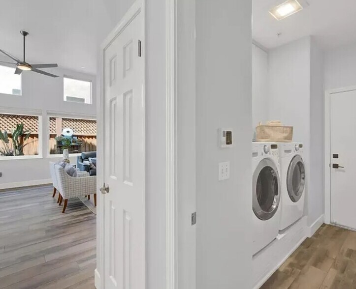 Building Photo - 25 Sea Breeze Ct