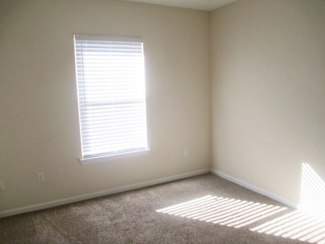 Building Photo - 5734 Village Pond Cir