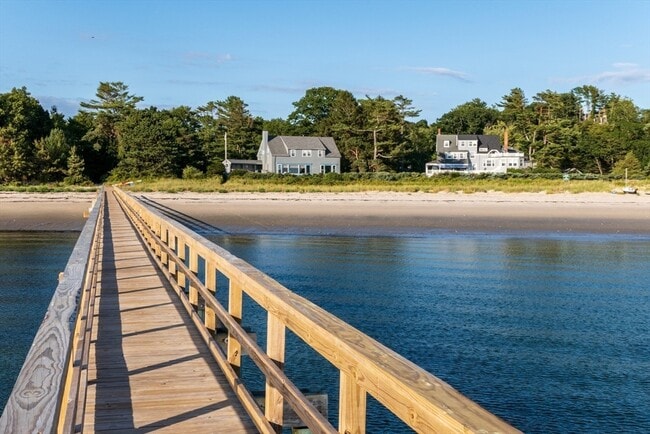 Building Photo - 48 Proctor St