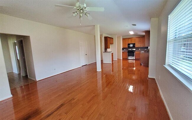 Building Photo - 13107 Split Creek Ln